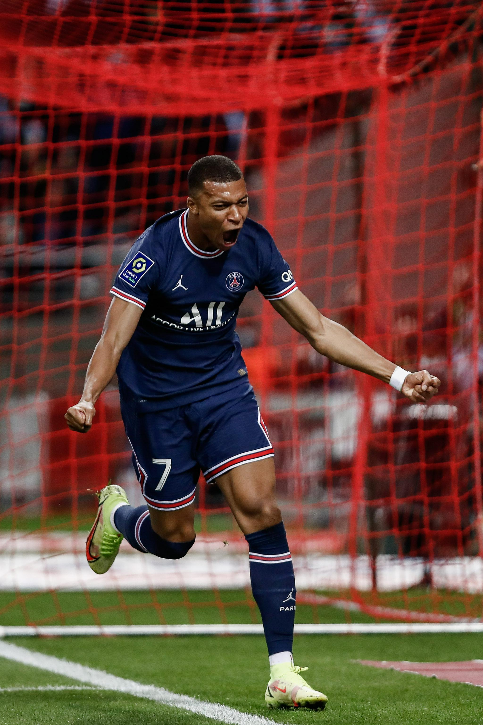 贝尔戈米：看看那不勒斯有多少人缺阵，如今他们比上赛季更强（贝尔戈米：伤员这么多，如今的那不勒斯仍强过上赛季）