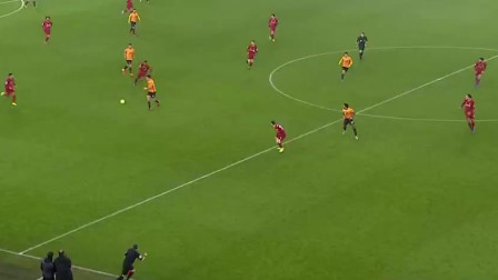 巴萨球员最新身价：亚马尔2亿欧元居首，莱万仅剩900万（巴萨球员身价更新：亚马尔2亿欧领跑，莱万仅剩900万）