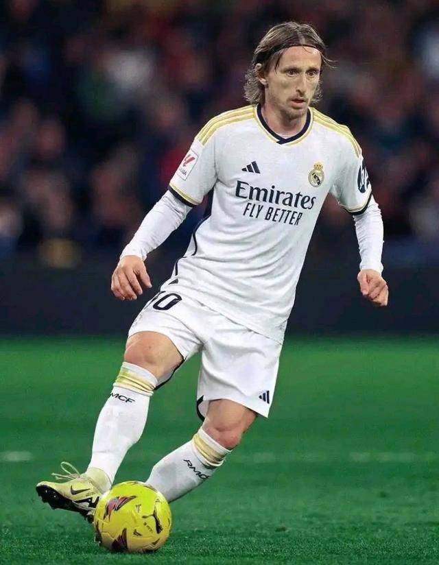 张宁和原帅合计8投0中只得1分，上赛季场均合砍28.9分（张宁、原帅8投全失仅得1分，上赛季二人场均合计28.9分）