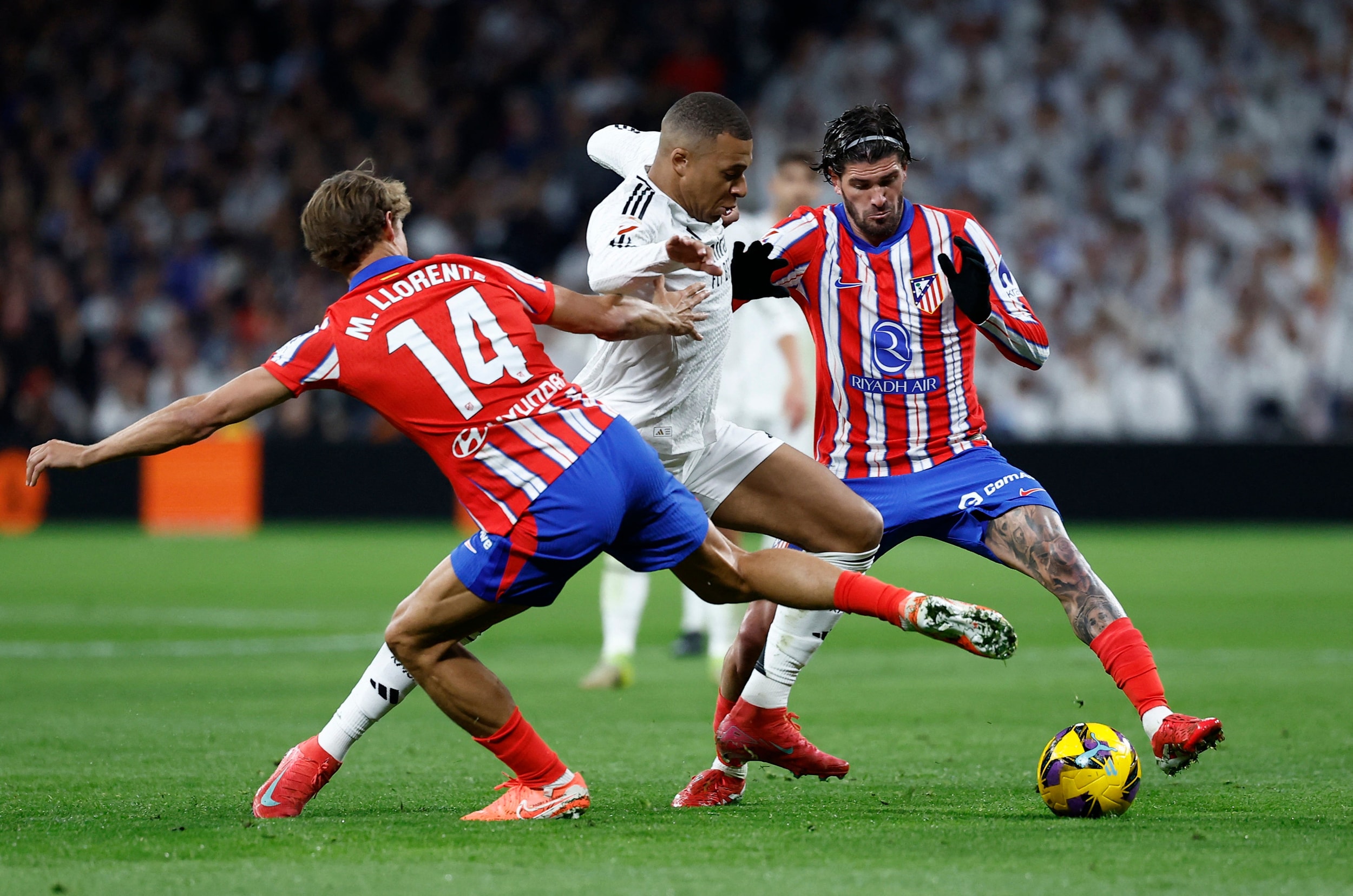 胜深圳采访！王世龙直指新外援补劣势，汉兹亲承未完全融入仍暴走