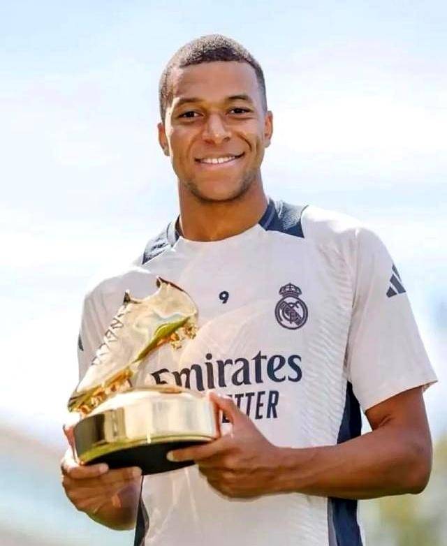 NBA杯半场：东契奇&里夫斯合砍37分，詹姆斯2分，独行侠62-60领先湖人（NBA杯半场战报：东契奇与里夫斯合得37分，詹姆斯仅2分，独行侠62-60暂领先湖人）