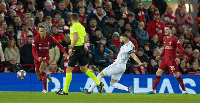 名记：若字母哥缺席四周，他将失去参与赛季末奖项评选的资格（名记：若字母哥伤停四周，将失去赛季末奖项参评资格）