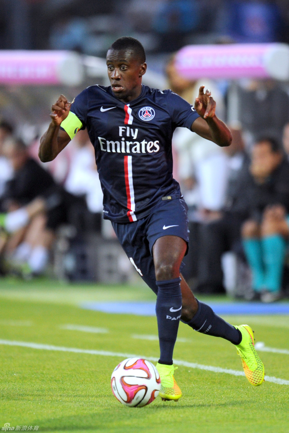 3-0大胜后的@埃尔切足球俱乐部 为大家带来一段胜利之舞（3-0完胜！@埃尔切足球俱乐部献上胜利之舞）