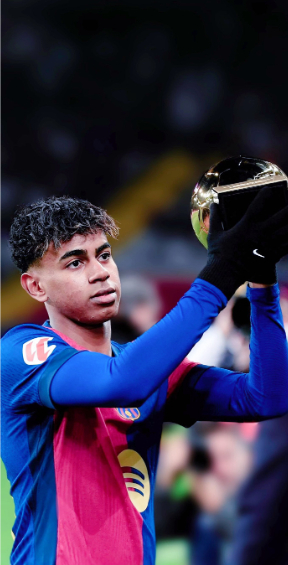 不差钱，阿联酋足协提供5架专机拉球迷去客场看世预赛（豪气出手！阿联酋足协派出5架专机送球迷赴客场看世预赛）