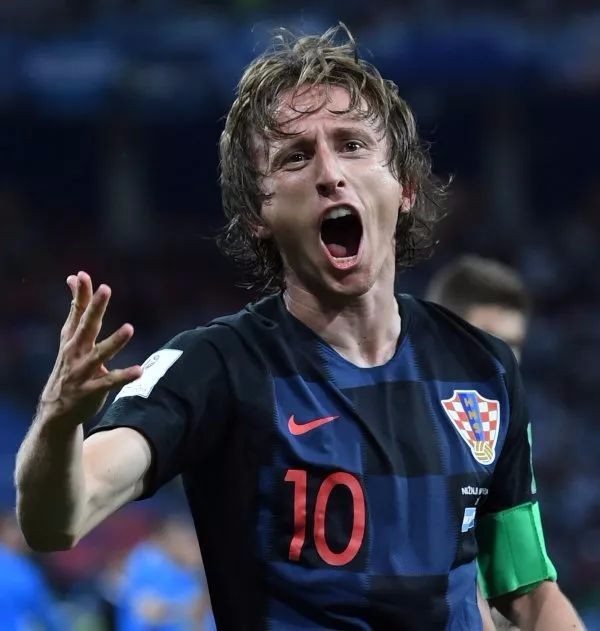 欧洲五大联赛积分榜激烈竞争（欧洲五大联赛积分榜争夺白热化）