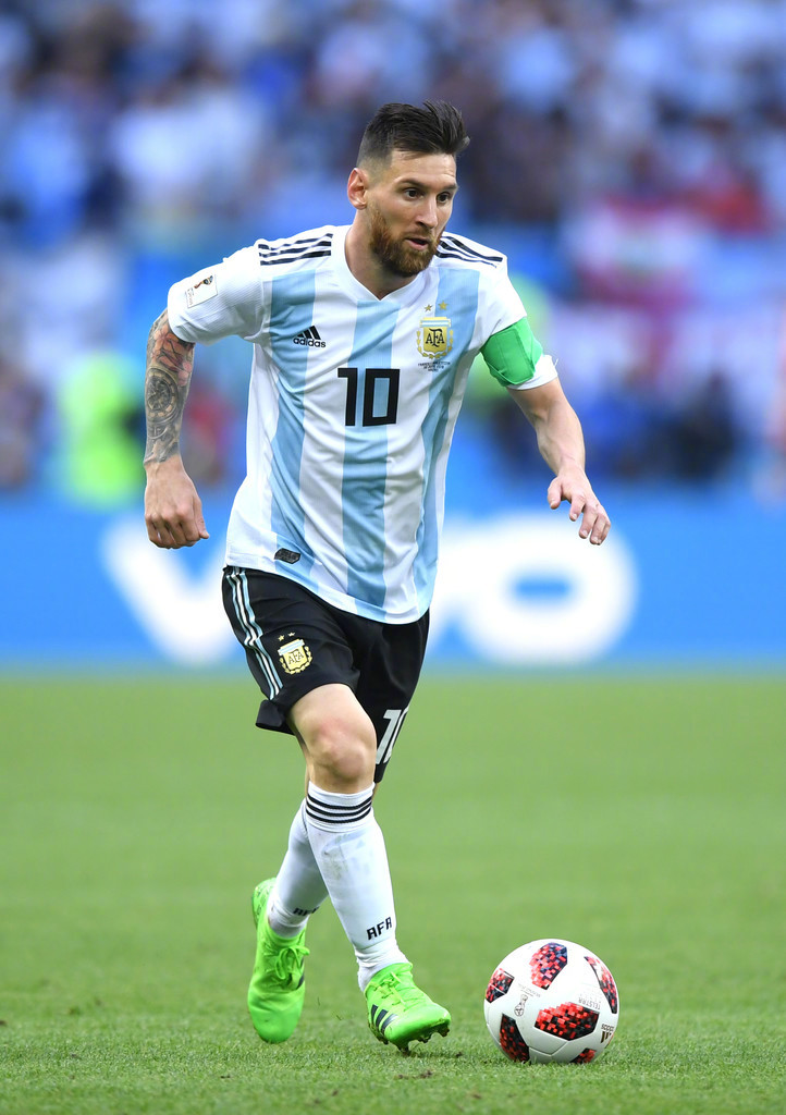 女足莱曼分享家中被盗后一片狼藉：下次请顺便帮我打扫一下（女足名将莱曼晒家中被盗后乱成一团：下次麻烦顺手打扫）