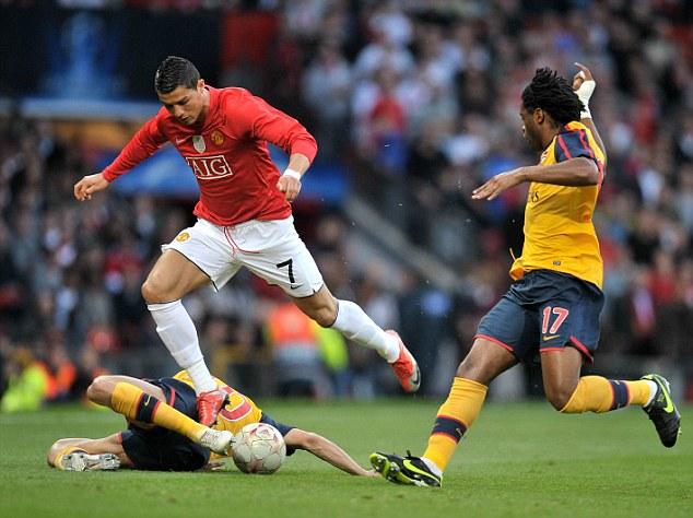 曼联锁定胖虎接班人！夏窗7000万求购水晶宫21岁帝星（曼联瞄准胖虎接班人：今夏7000万报价水晶宫21岁天才）